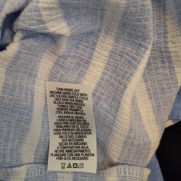 JB DIFFUSION, XL, Woman's NWOT, Light Blue Striped Top - Picture 4 of 7